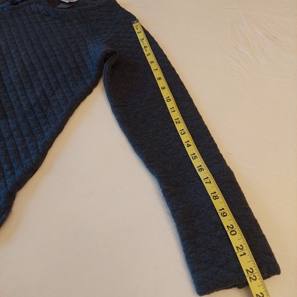 Avalanche Grey Quilted Button Cuff Crewneck Sweatshirt Outdoor Minimalist Size S - Picture 14 of 16